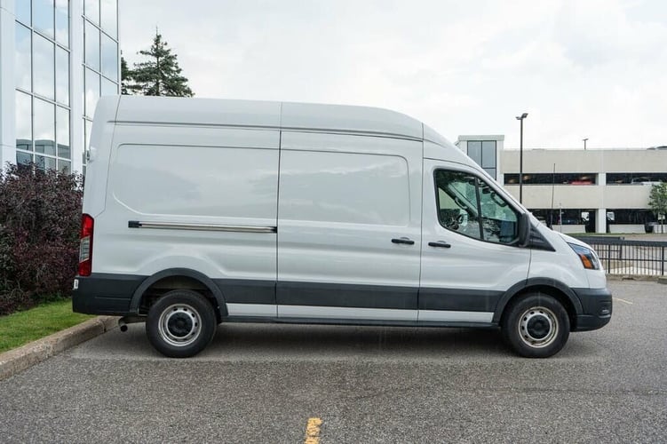 Ford Transit-250