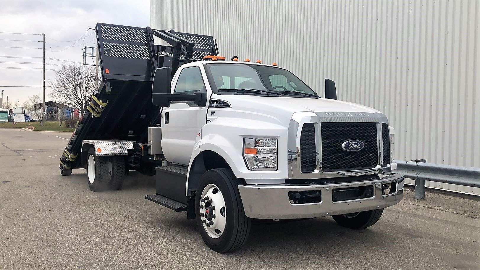 f650-with-kargo-king_white
