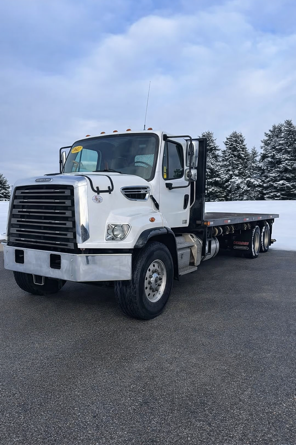 2027 Freightliner Moffet