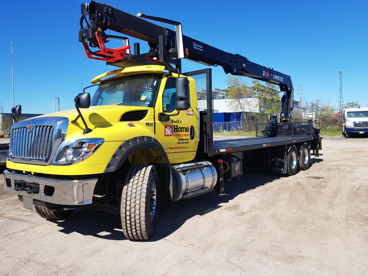International crane truck delivered to Buck's Home Building Centre