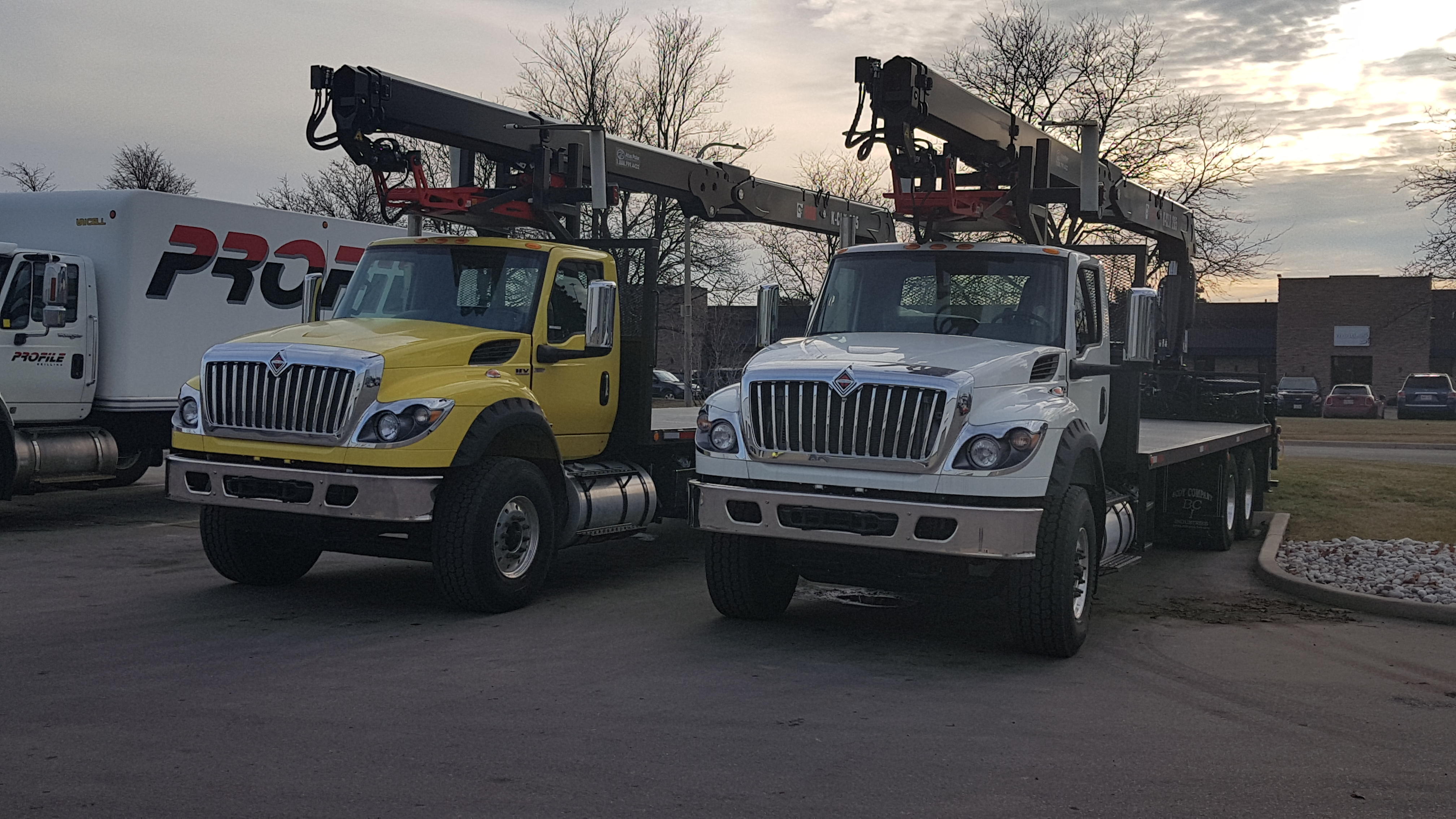 International knuckleboom crane trucks delivered by Trinity Truck Sales