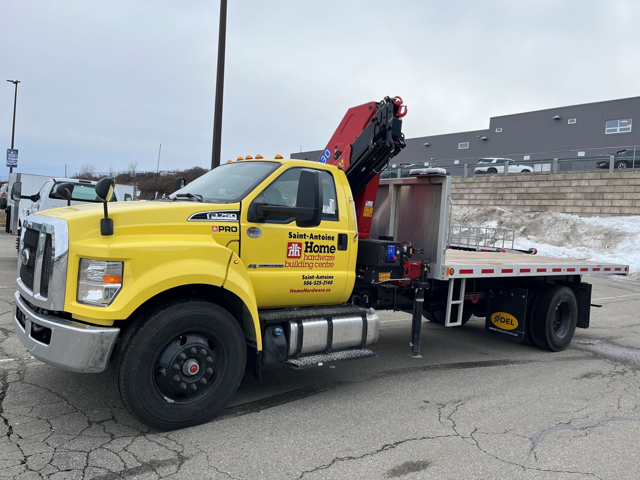 Ford F750 crane truck delivered to Saint-Antoine Home Hardware Building Centre