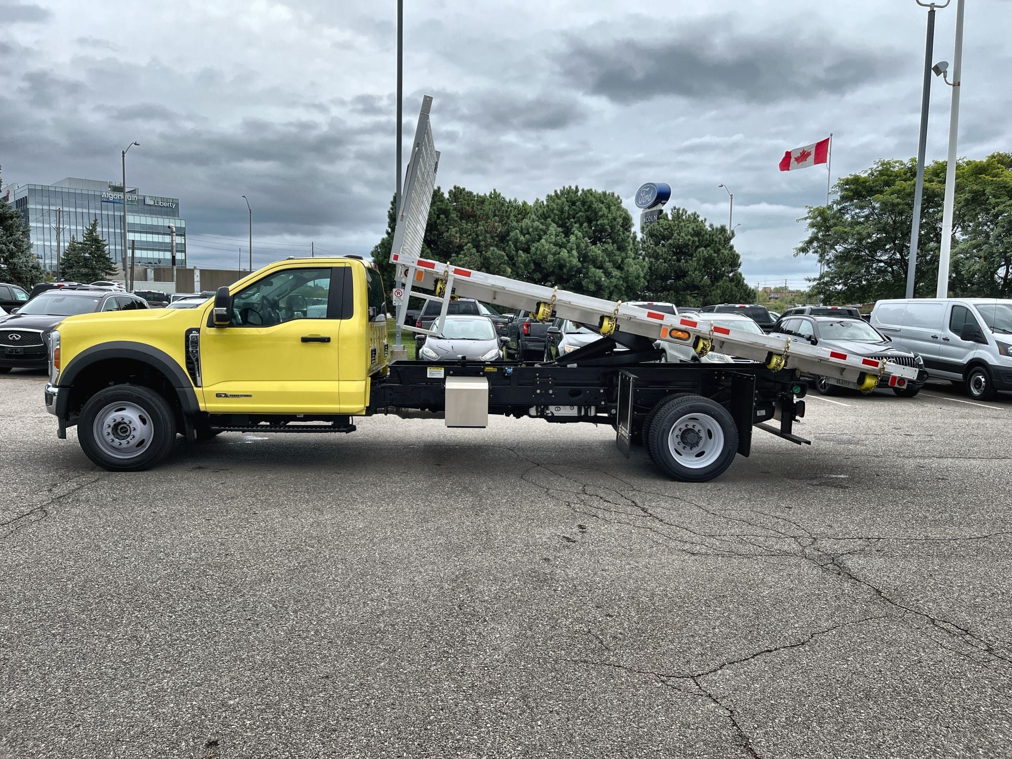 Ford F-550 delivered to McDonald Home Hardware