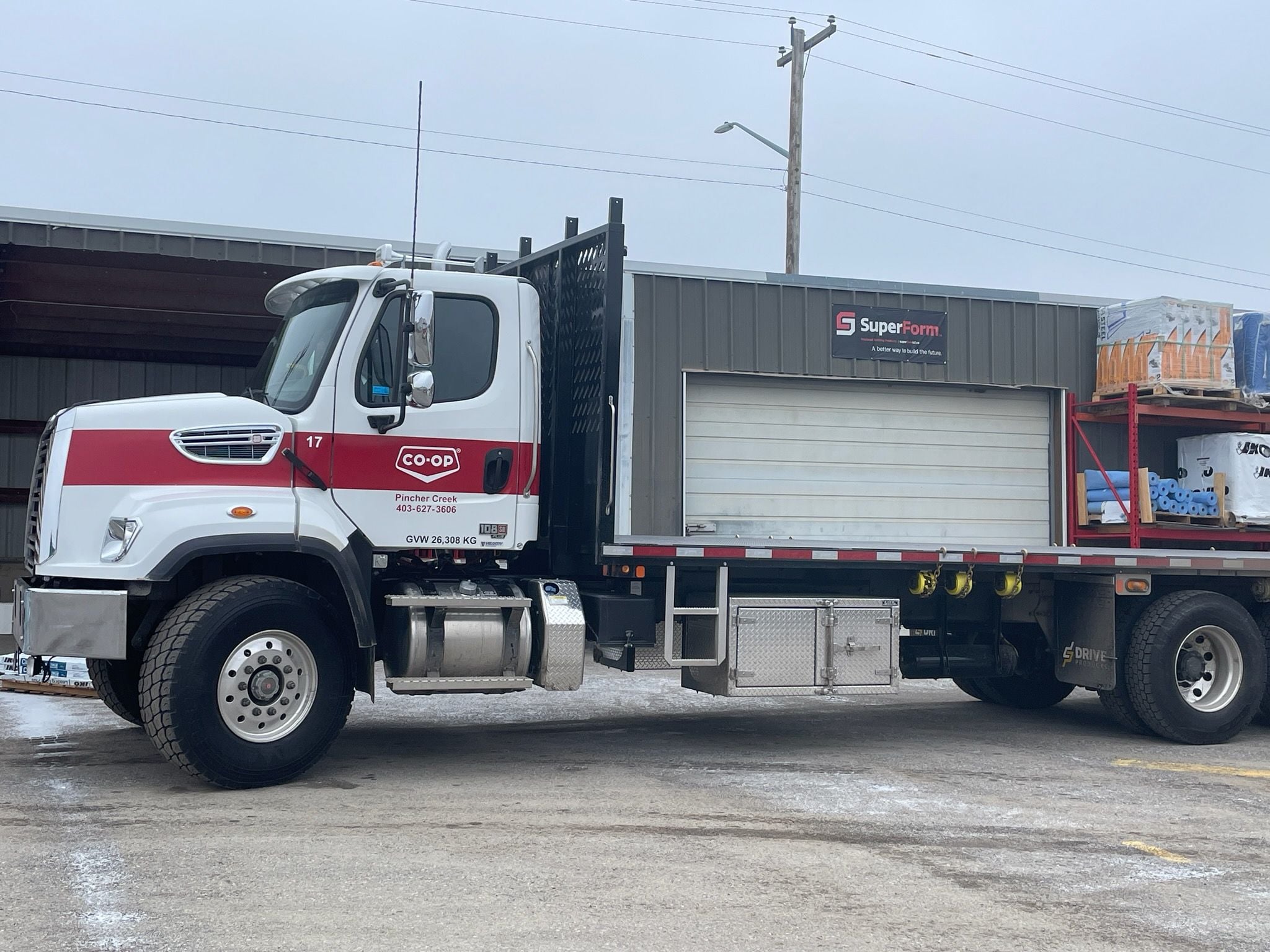 Freightliner 108SD Moffett truck delivered to Co-op Pincher Creek