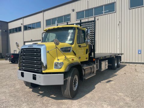 Freightliner 108SD Moffett truck delivered by Trinity Truck Sales