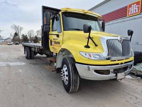 International HV607 Moffett truck delivered to Hauser Home Hardware
