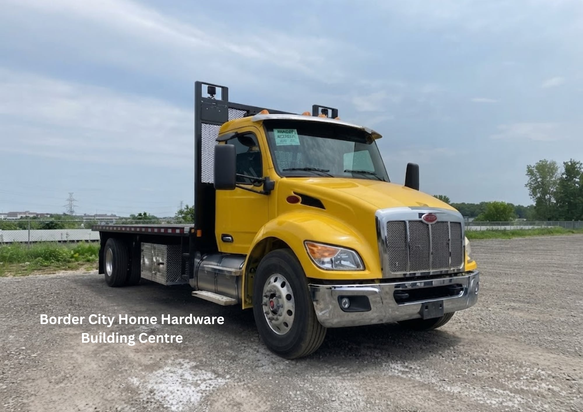 Peterbilt 548 Moffett truck delivered to Swanson's Home Hardware