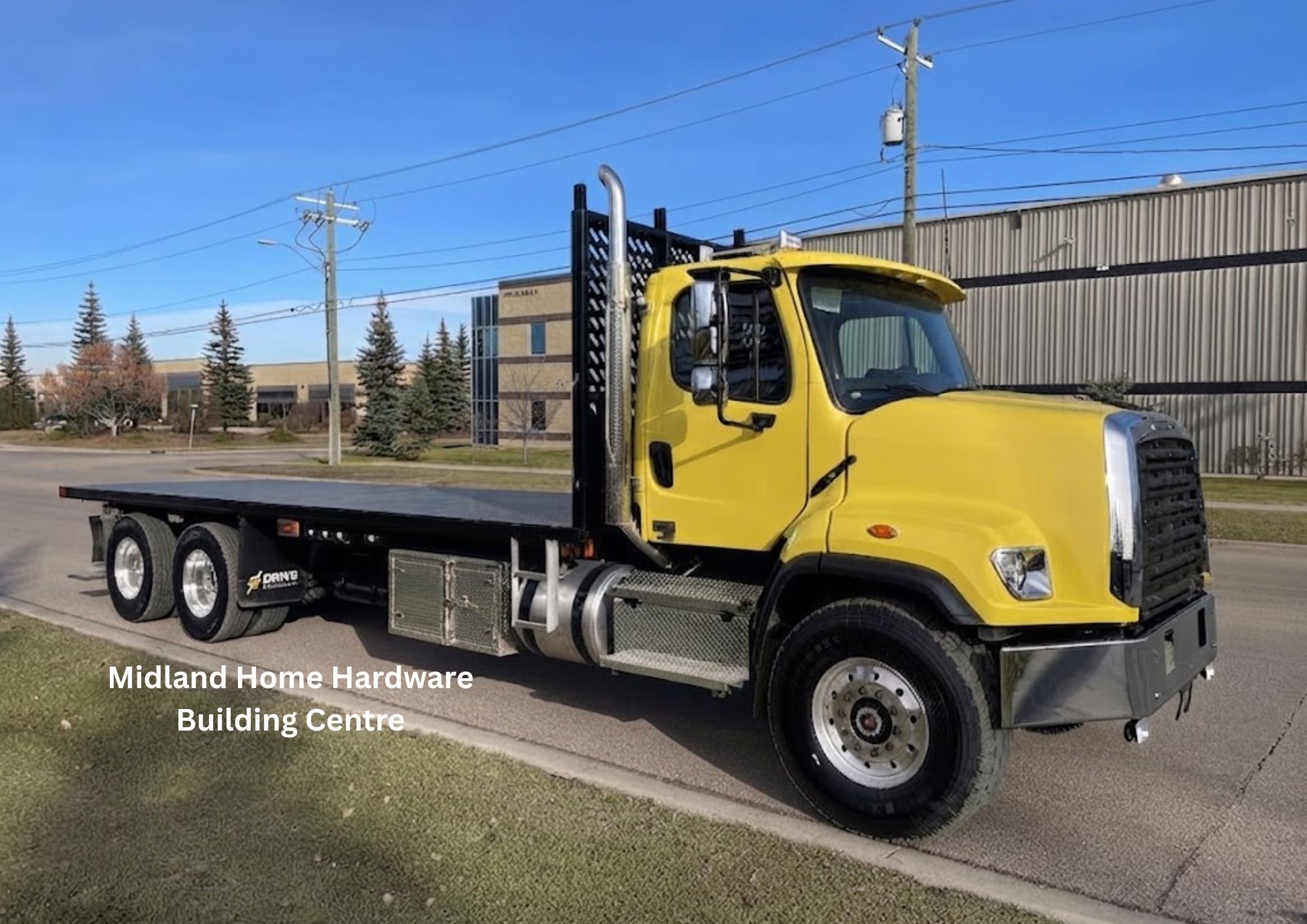 Freightliner 108SD Moffett truck delivered to Midland Home Hardware